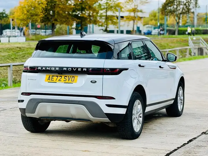 Land Rover Range Rover Evoque 2022 photo 3