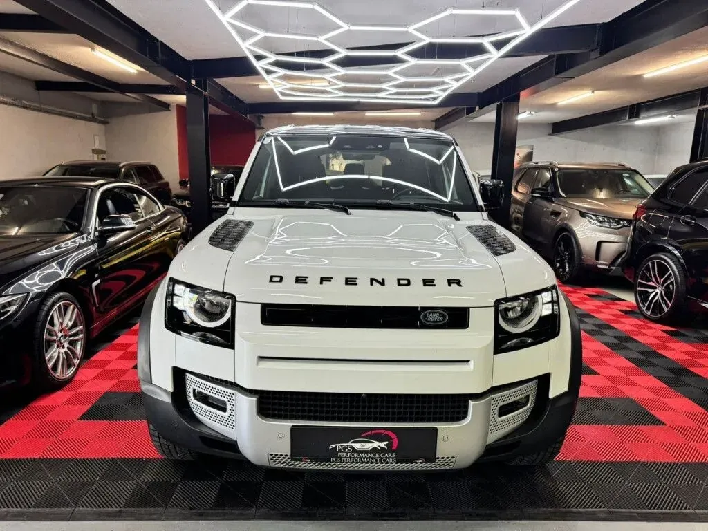 Land Rover Defender 2020 photo 2