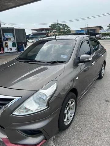 Nissan Almera