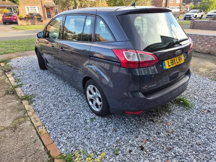 Ford Grand C-Max 2011 photo 4