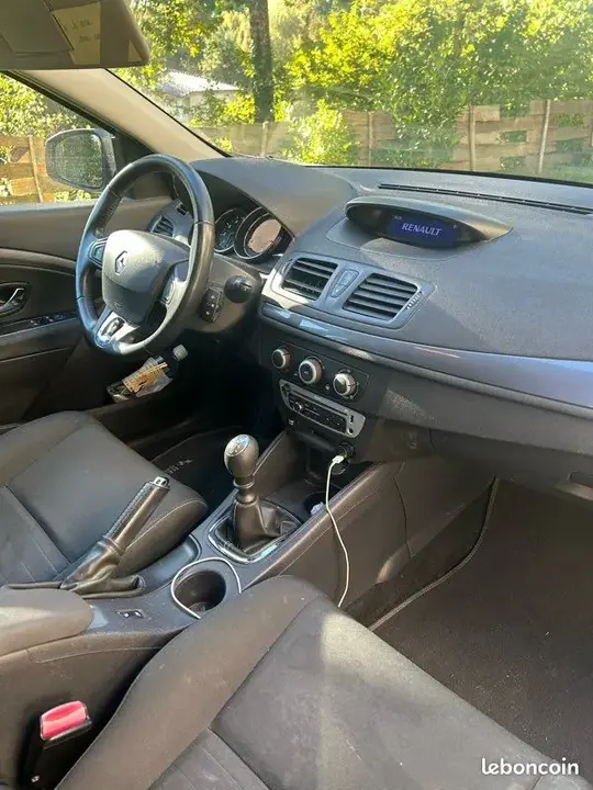 Renault Megane 2015 photo 3