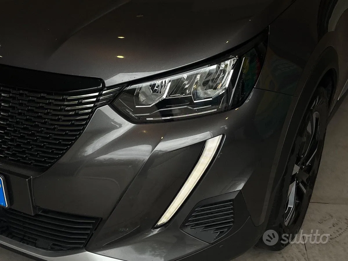 Peugeot 2008 2023 photo 5