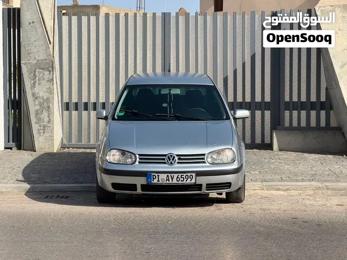 Volkswagen Golf 2003 photo 2