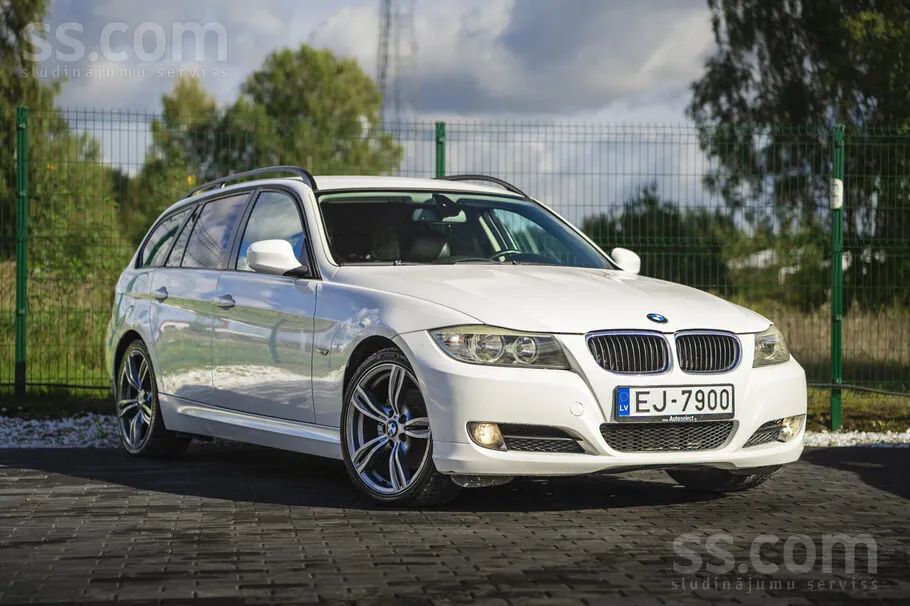 BMW 320 2009 photo 3
