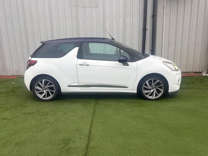 Citroen Ds3 2015 photo 3
