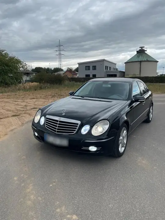 Mercedes-Benz E320