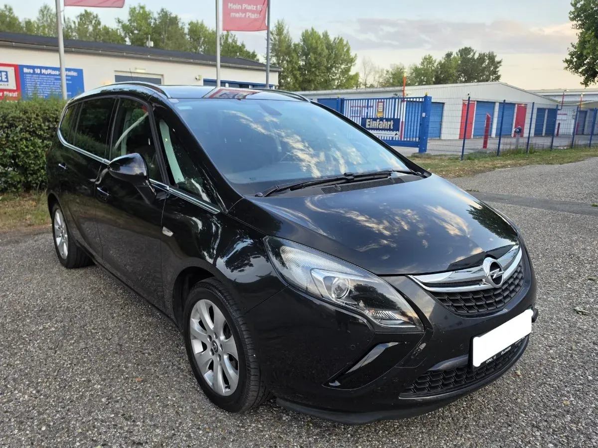 Opel Zafira 2012 photo 2