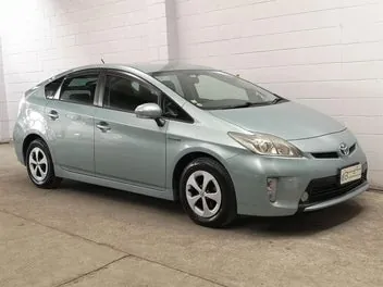 Toyota Prius 2013 photo 2