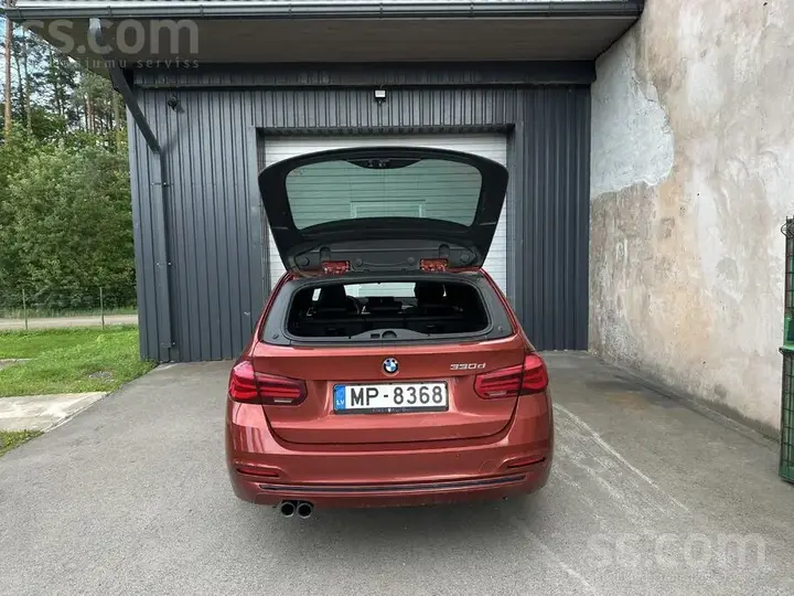 BMW 330 2018 photo 5