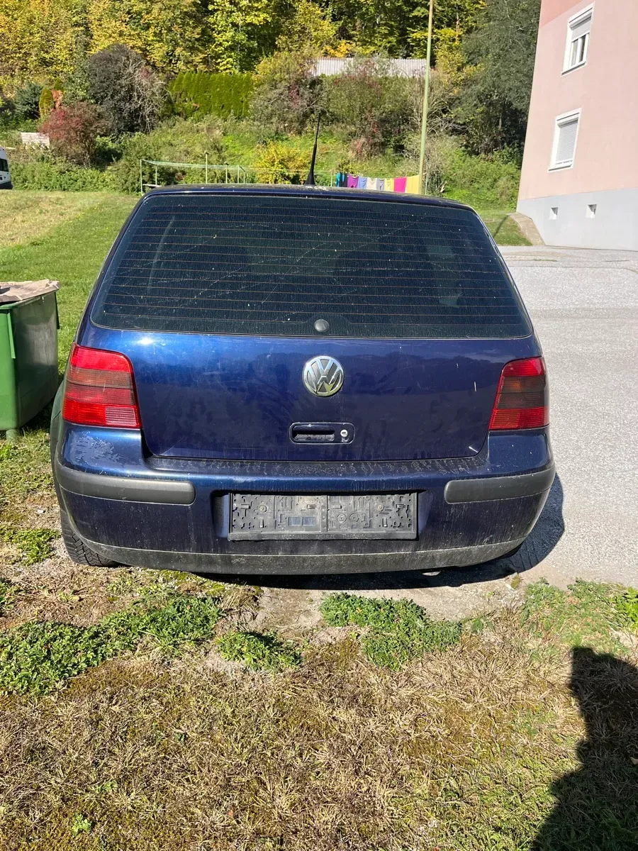 Volkswagen Golf 2002 photo 3