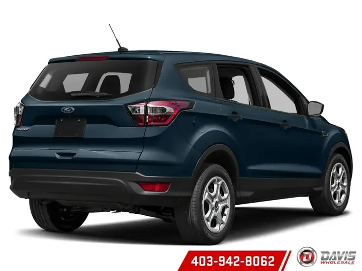 Ford Escape 2018 photo 2