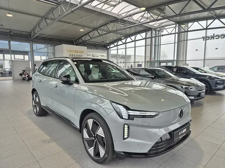 Volvo Ex90