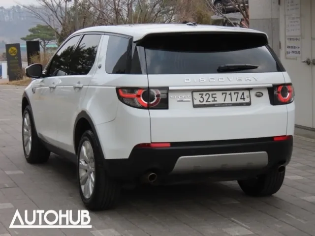 Land Rover Discovery Sport 2016 photo 4