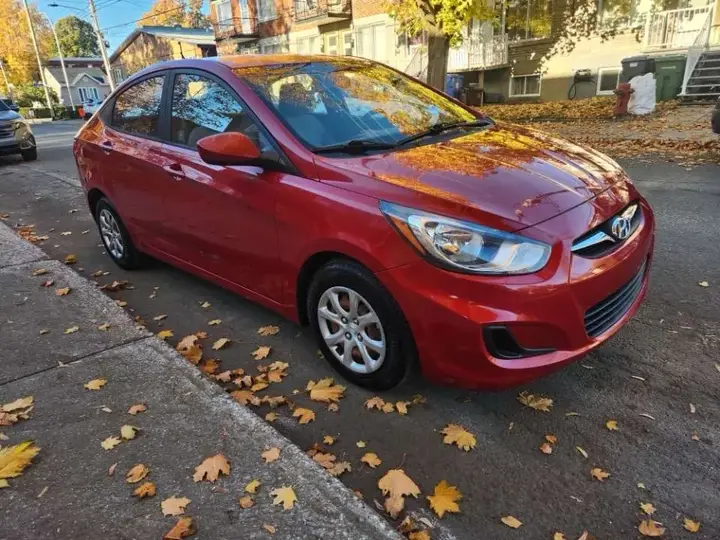 Hyundai Accent 2012 photo 4