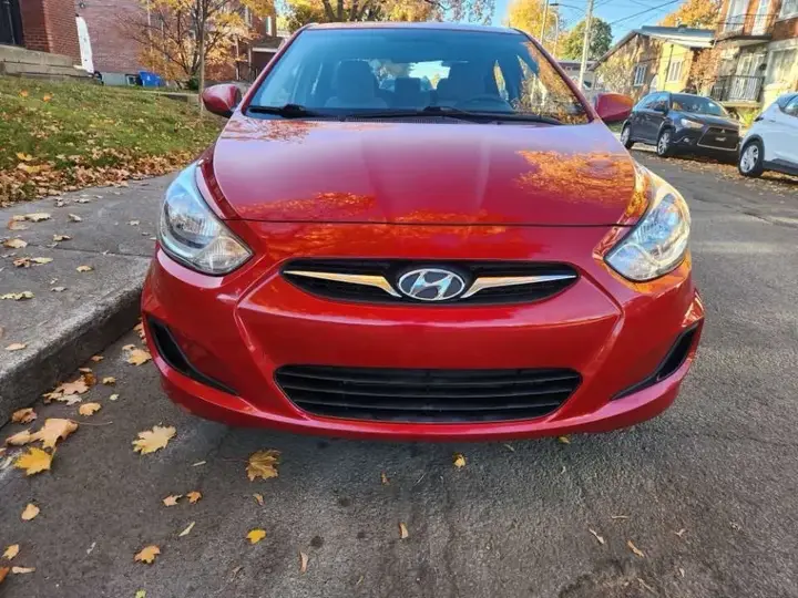 Hyundai Accent 2012 photo 3