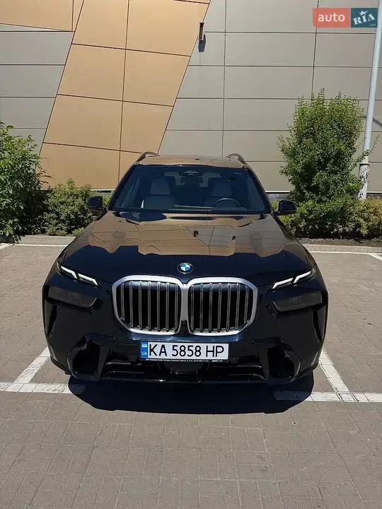 BMW X7 2023 photo 4