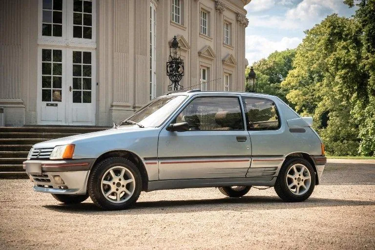 Peugeot 205