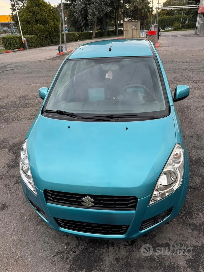 Suzuki Splash 2010 photo 2