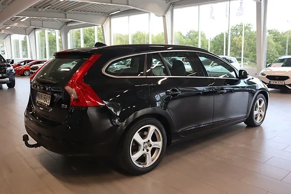 Volvo V60 2013 photo 2