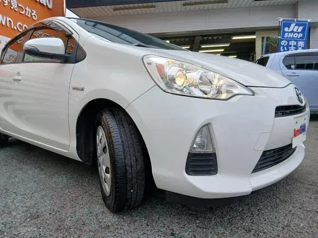 Toyota Aqua 2014 photo 4