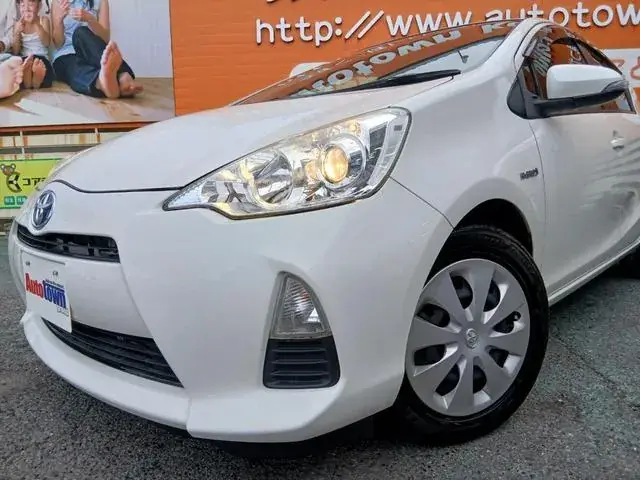 Toyota Aqua 2014 photo 3