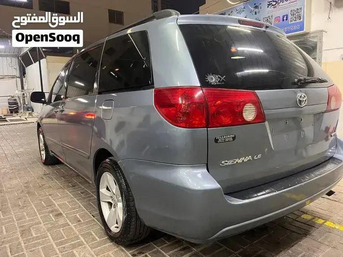Toyota Sienna 2007 photo 3