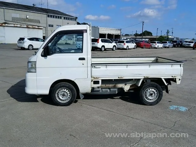 Daihatsu Hijet 2010 photo 4