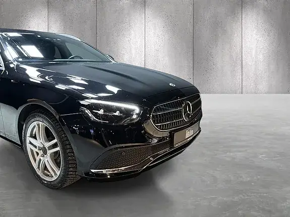 Mercedes-Benz E 300 De 2022 photo 2
