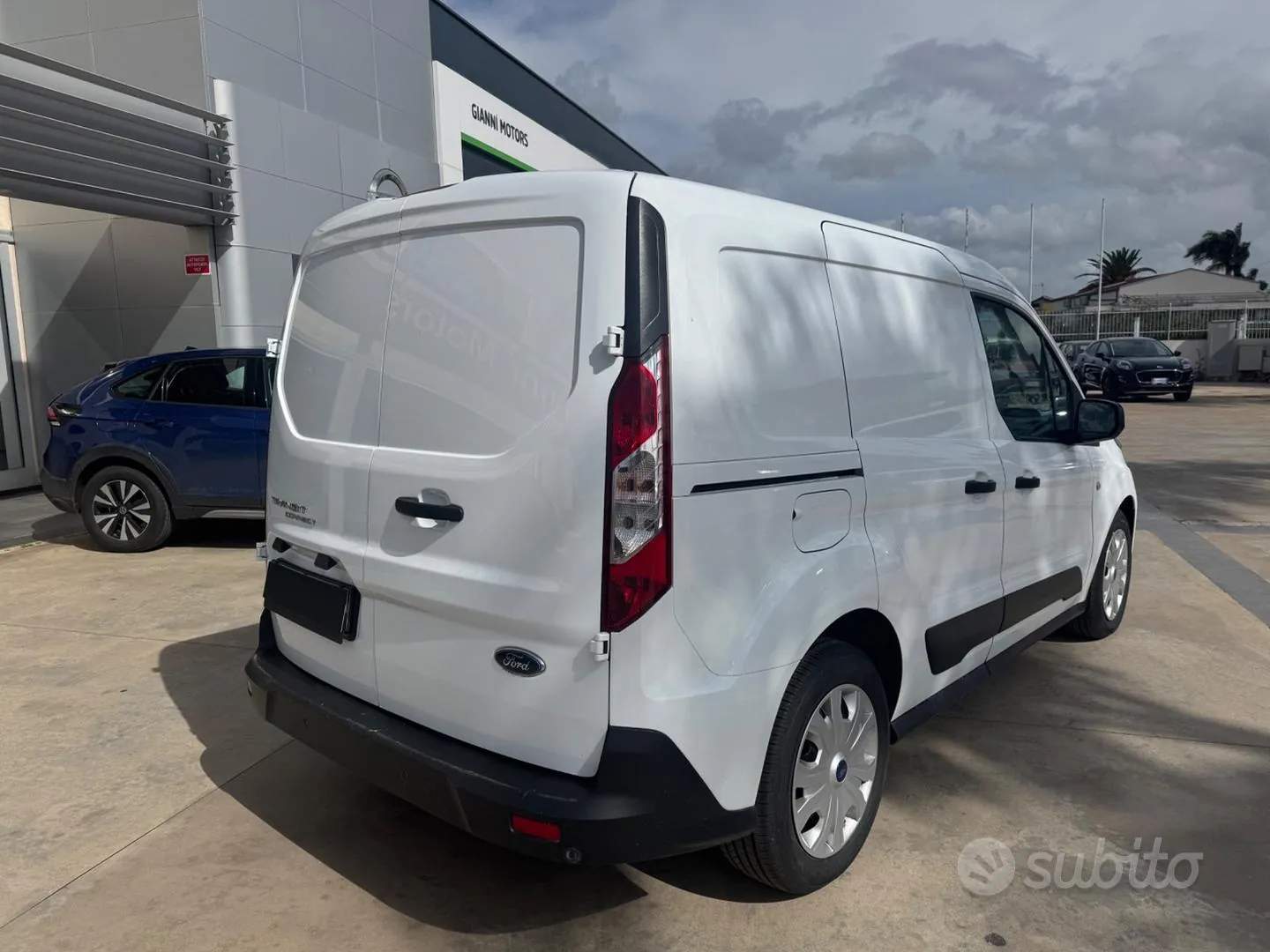 Ford Transit Connect 2023 photo 4