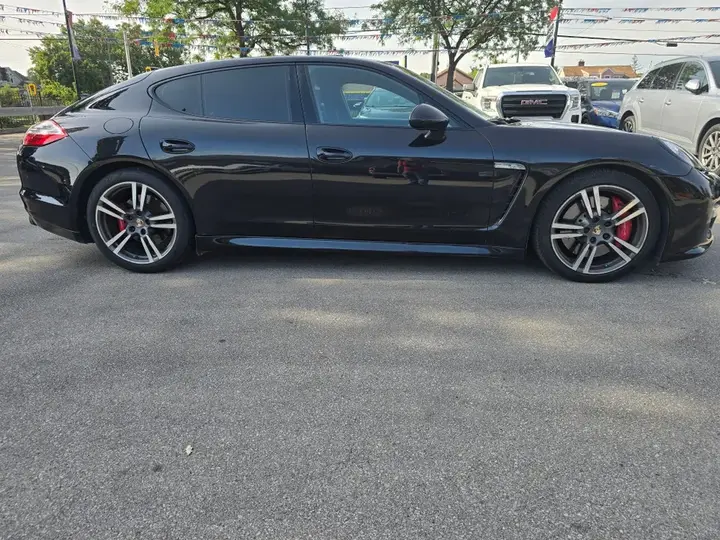 Porsche Panamera 2013 photo 4