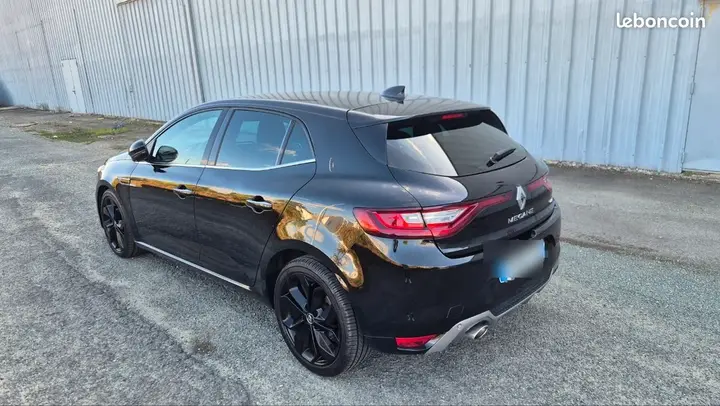 Renault Megane 2019 photo 2