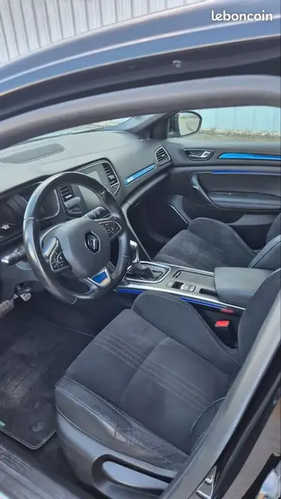Renault Megane 2019 photo 3