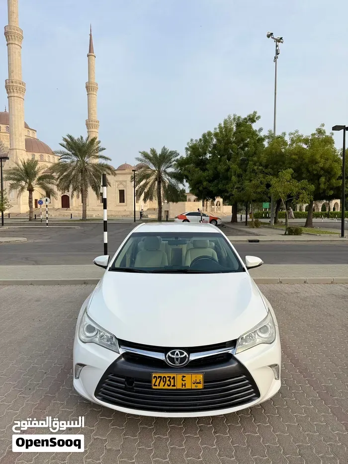 Toyota Camry 2017 photo 2