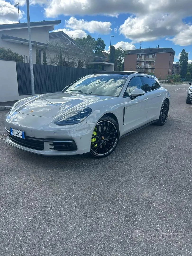 Porsche Panamera 2018 photo 4