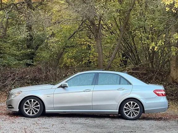 Mercedes-Benz E 350 2011 photo 4