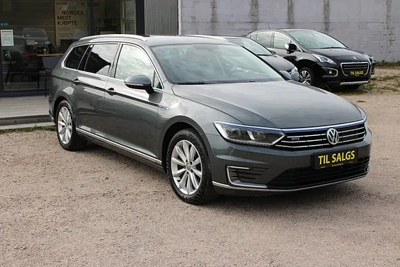 Volkswagen Passat 2016 photo 2