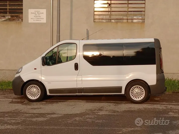 Opel Vivaro 2002 photo 5