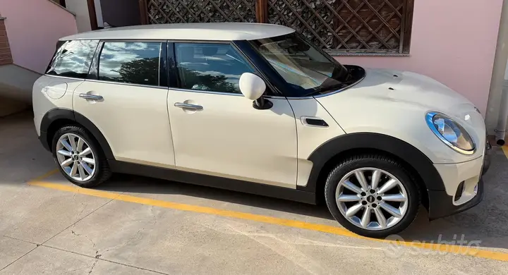 Mini Mini Clubman 2018 photo 2