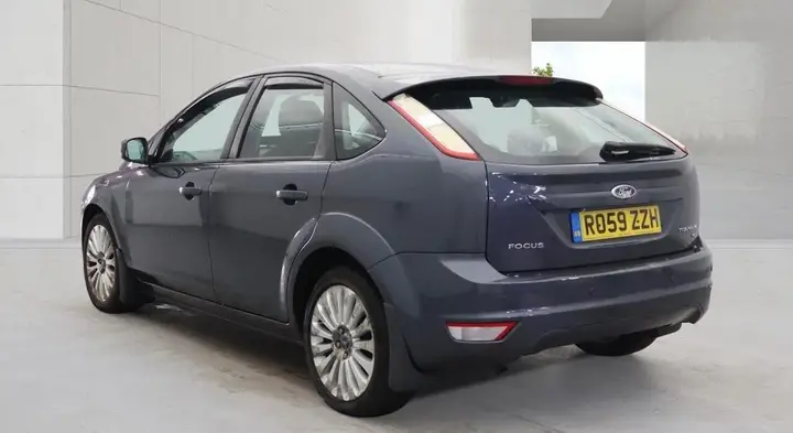 Ford Focus 2009 photo 3