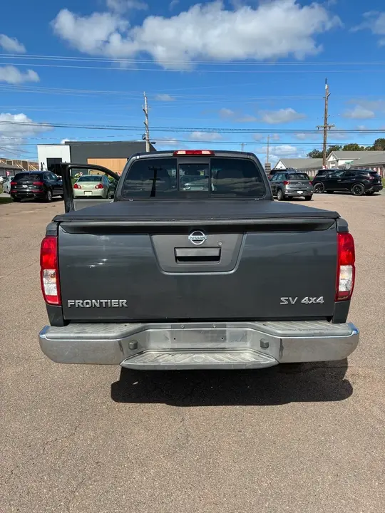 Nissan Frontier 2015 photo 4