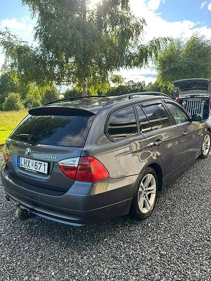 BMW 320D 2008 photo 2