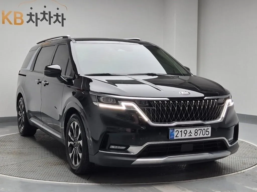 Kia Carnival 2021 photo 4