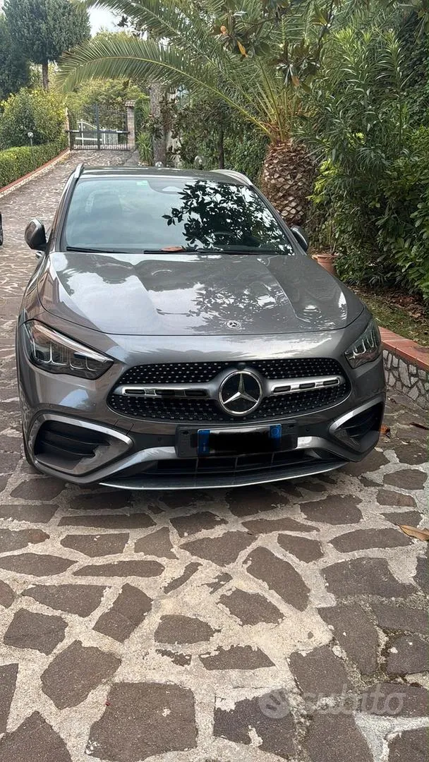 Mercedes-Benz Gla 2024 photo 2
