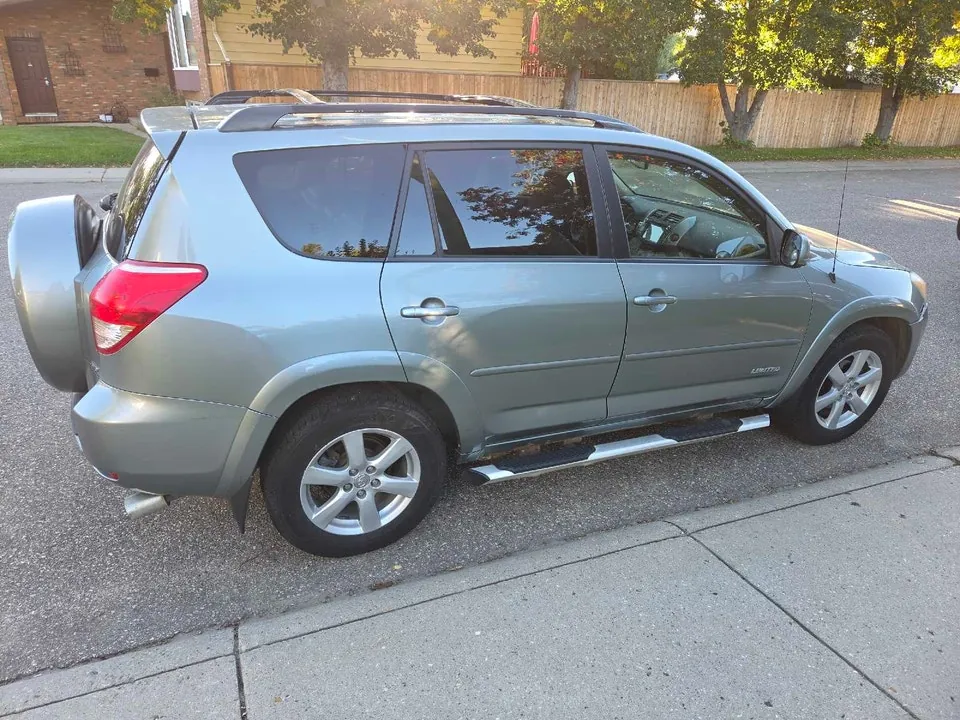 Toyota Rav4 2007 photo 3