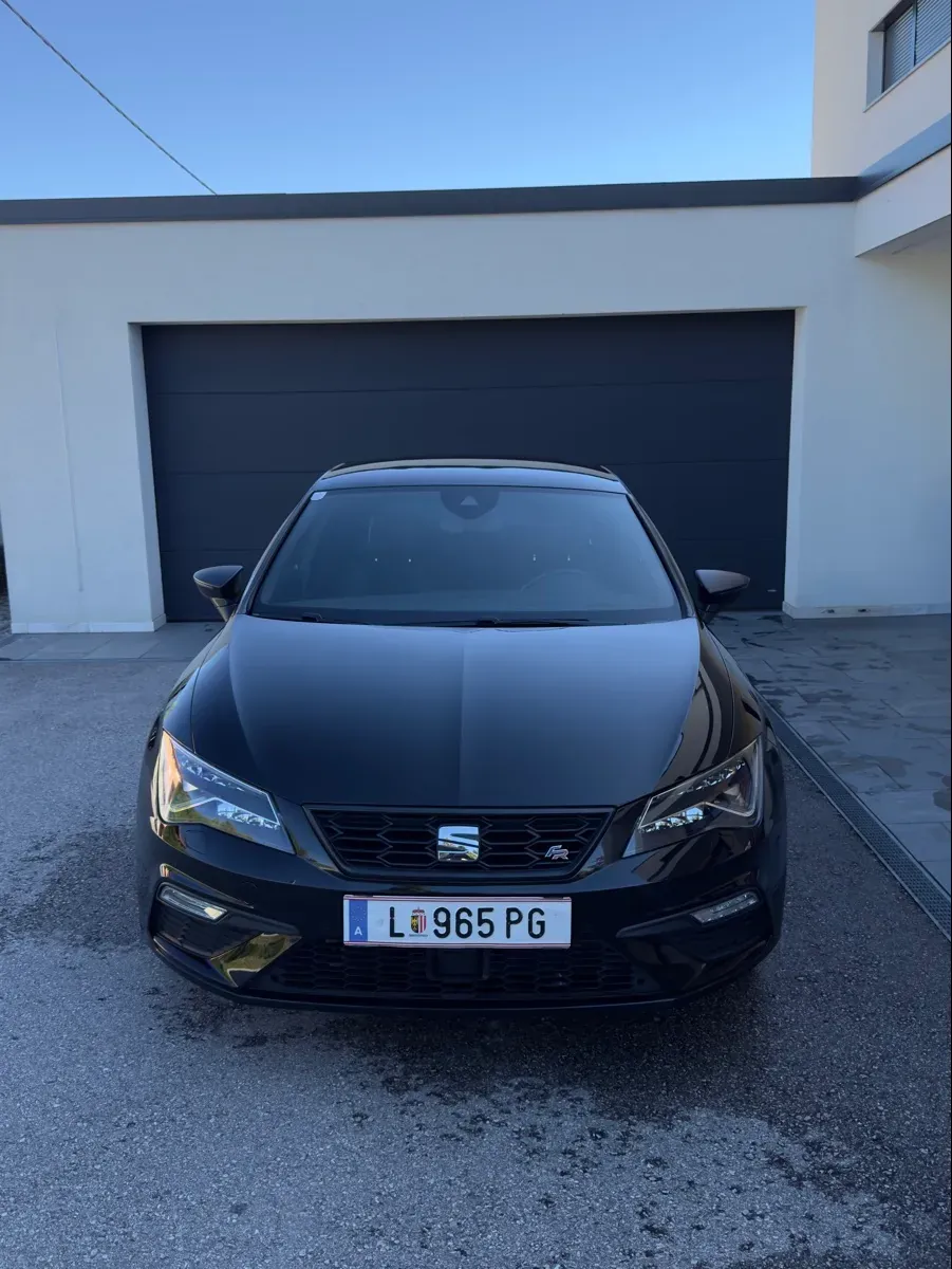 Seat Leon 2020 photo 2