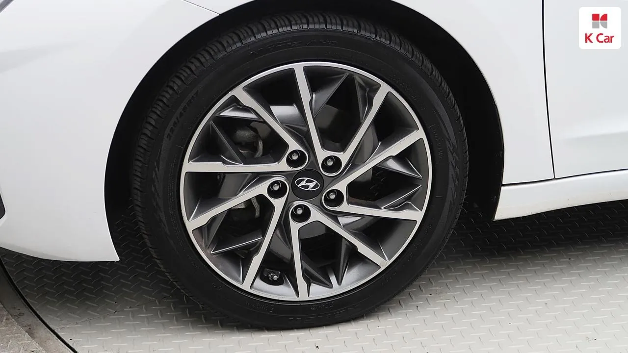 Hyundai Avante 2020 photo 5