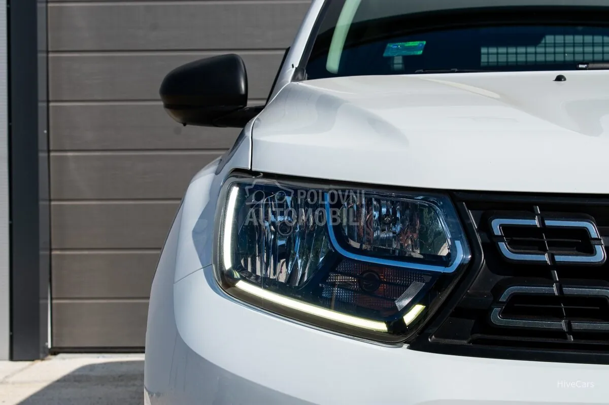 Dacia Duster 2021 photo 3
