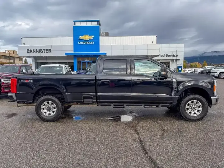 Ford F350 2023 photo 4