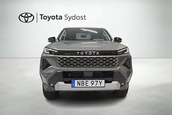 Toyota Hilux 2026 photo 2