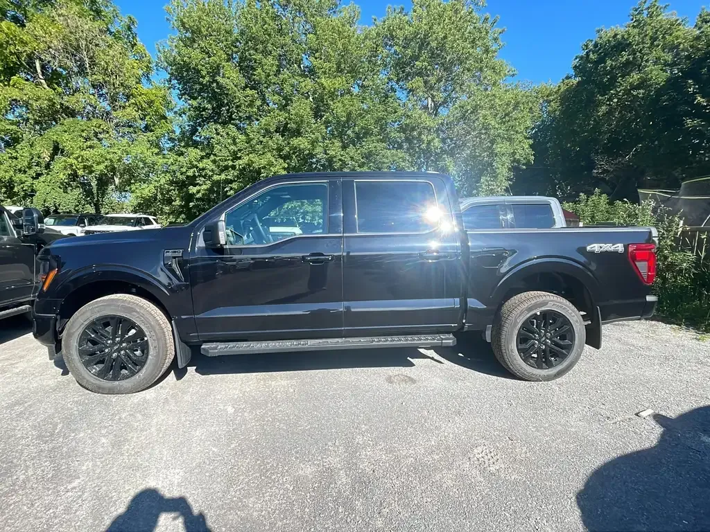 Ford F-150 2026 photo 2